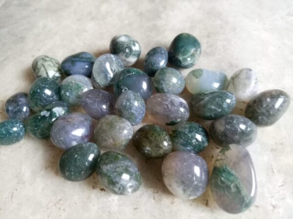 MOSS AGATE TUMBLED STONE - Image 3