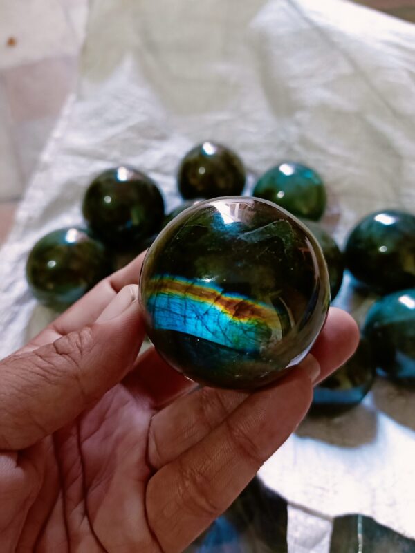 LABRADORITE (SPHERE STONE) - Image 2