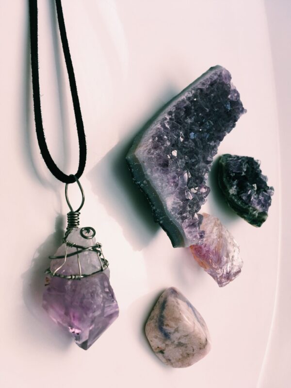 AMETHYST PENDENT